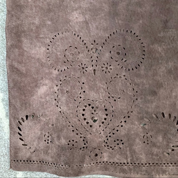 Siena Studio Brown Suede Skirt w/ laser cut Hem - Picture 4 of 7